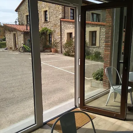 Tresvalle Country house Ubiarco