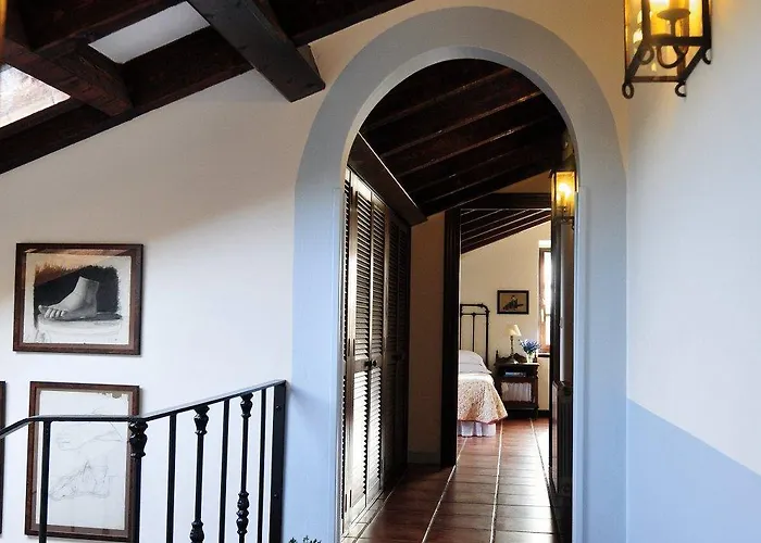 Tresvalle Country house *